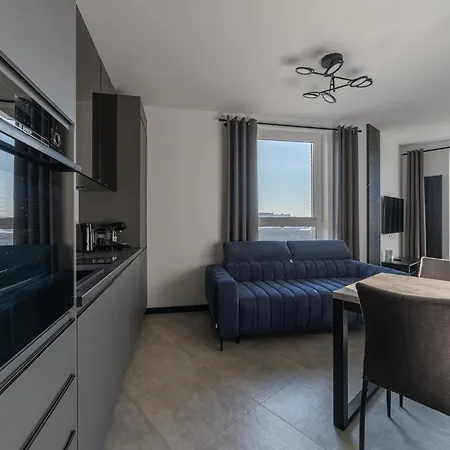Nowe Apartamenty Warszawa Wiktoryn Tv Smart Wi-Fi Exterior photo